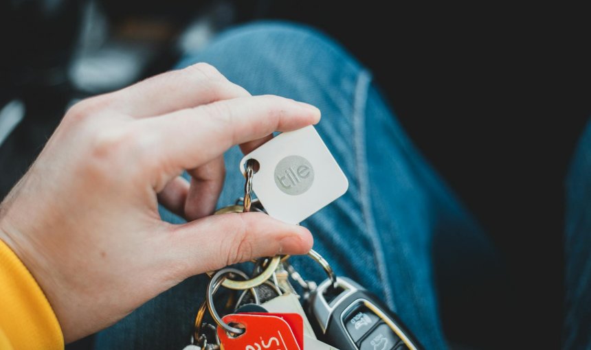 Tile tracker på nøglering